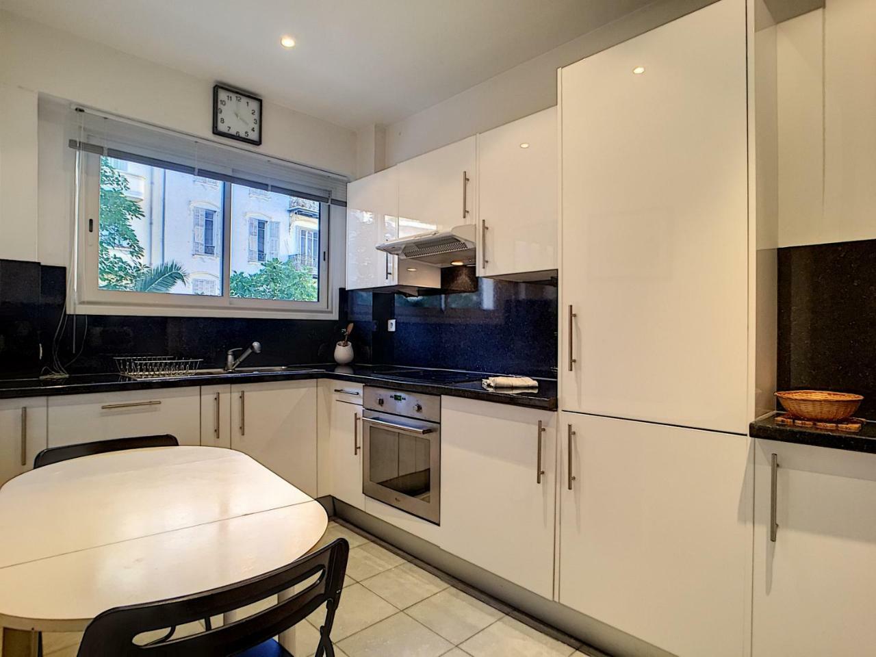 Nestor&Jeeves - L'Olympic - Central - Very Close Sea Nice Luaran gambar